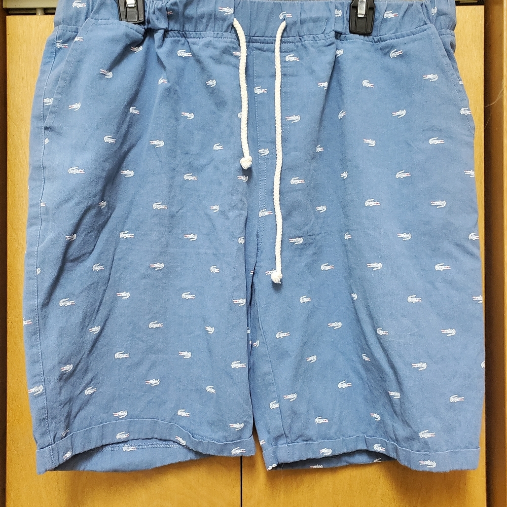 YTD Exclusive Style Drawstring shorts with alligators Size XL